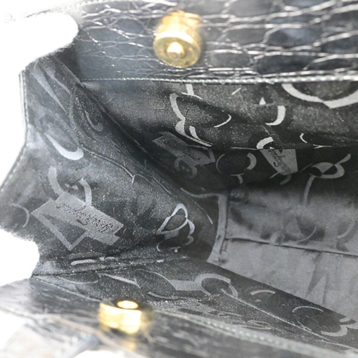 SALVATORE FERRAGAMO Vara Shoulder Bag Embossing Leather Black GHW Italy 68KA514