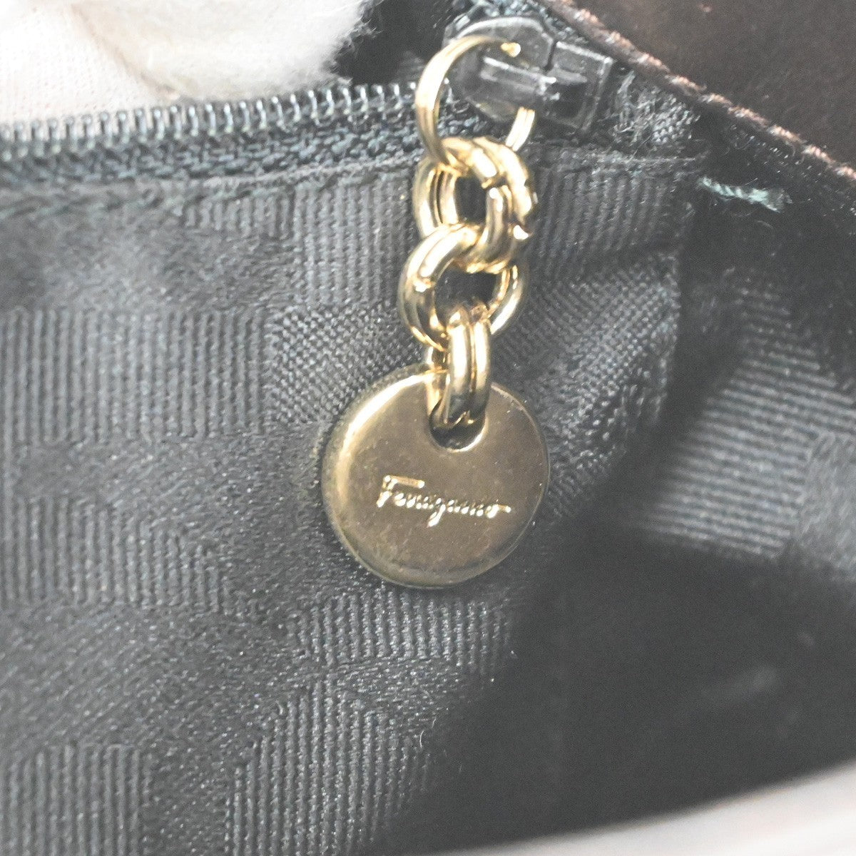 SALVATORE FERRAGAMO Gancini Logo Shoulder Bag Leather Brown GHW Italy 61TA507