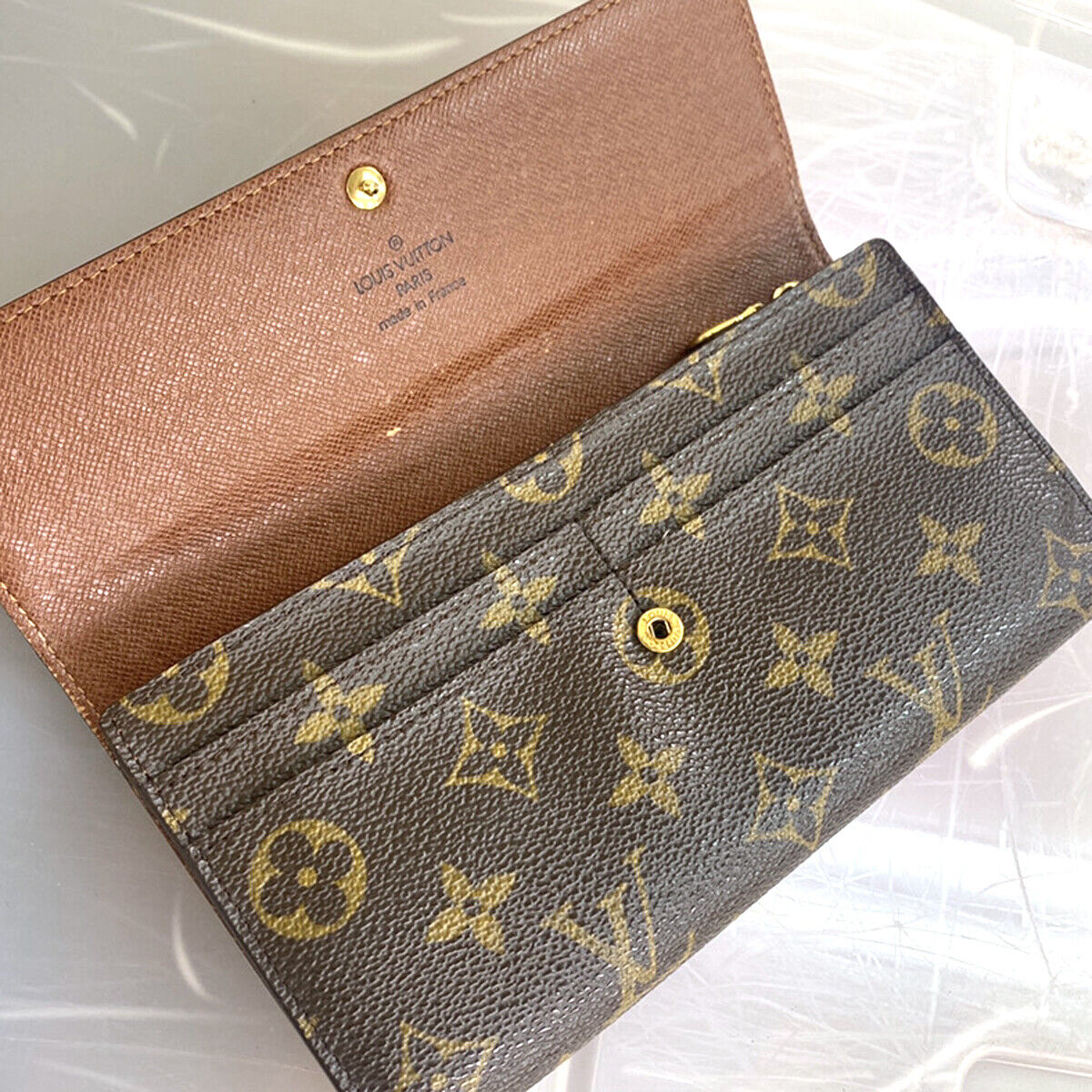 LOUIS VUITTON Portefeuille Sarah Long Bifold Wallet Monogram BN M61734 69YG494