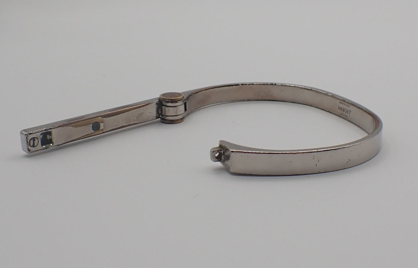 LOUIS VUITTON Nanogram Cuff Bracelet Metal Silver Italy SHW M68087 07ZA296