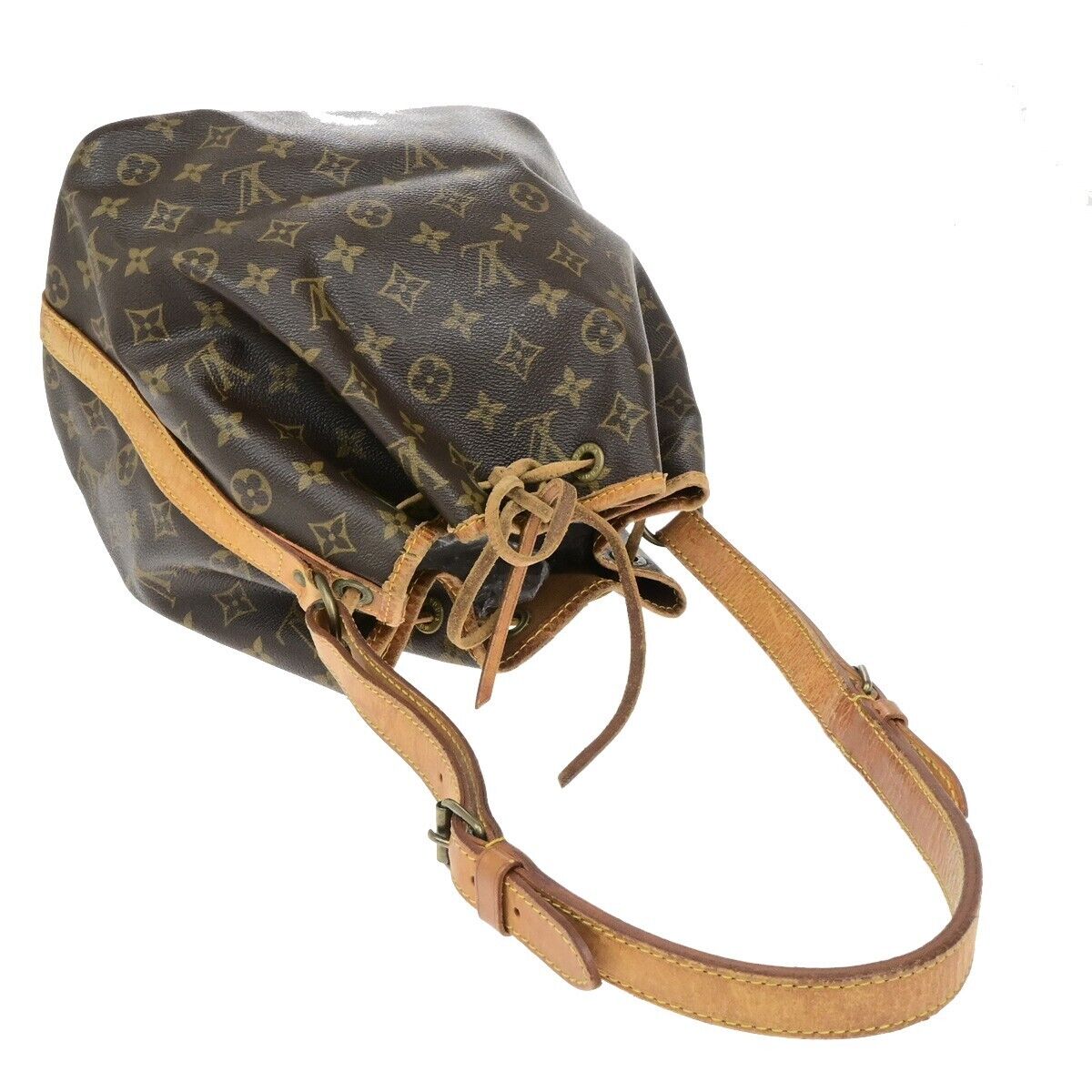 LOUIS VUITTON Petit Noe Drawstring Shoulder Bag Monogram Leather M42226 62ED926