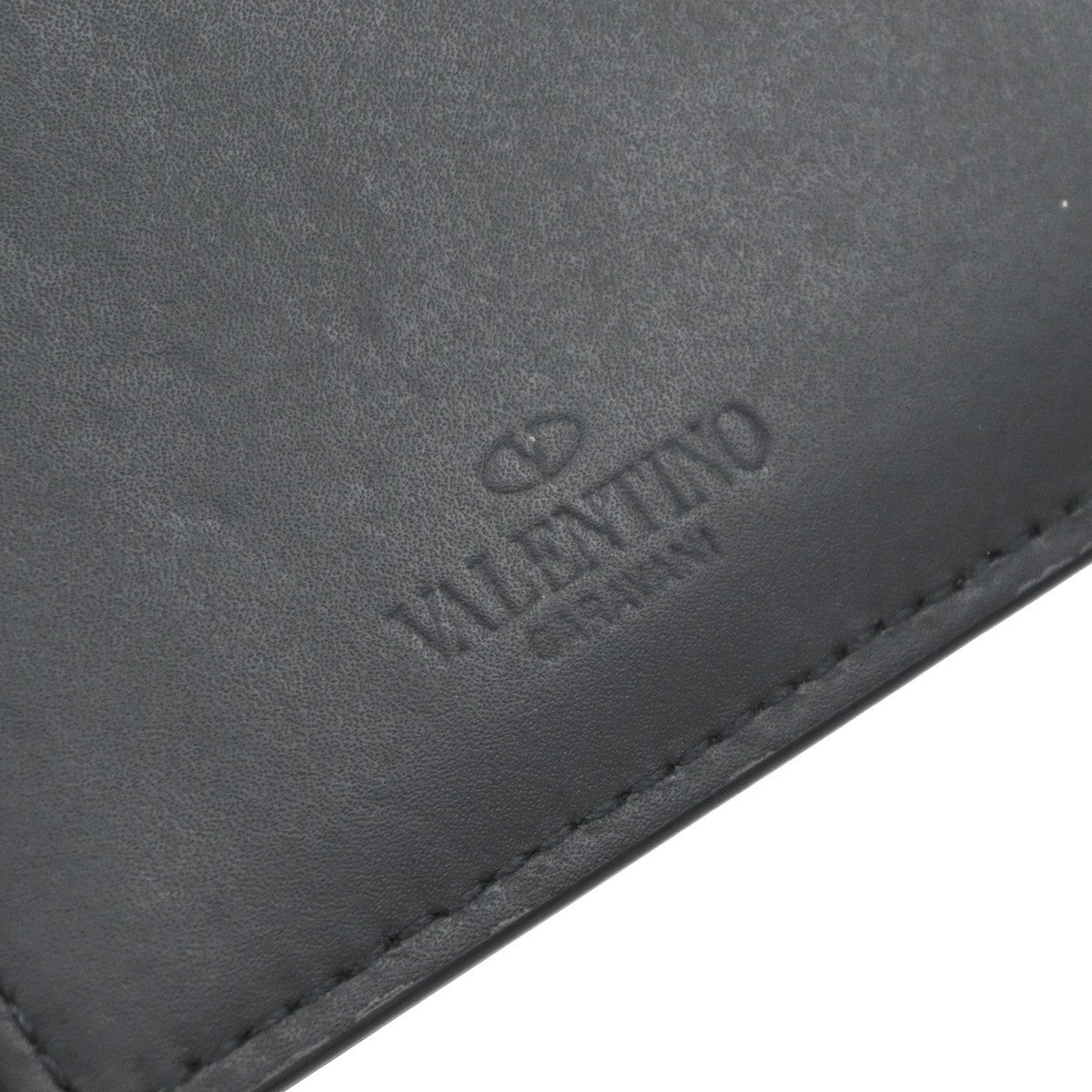 VALENTINO GARAVANI VLTN Logo Coin Wallet Card Holder Studs Leather Black 67KP228