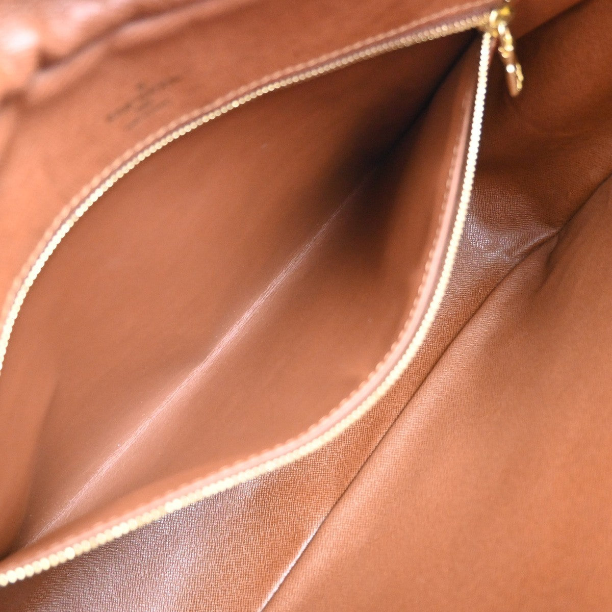 LOUIS VUITTON Boulogne 35 Shoulder Bag Monogram Leather Brown M51260 88YJ095