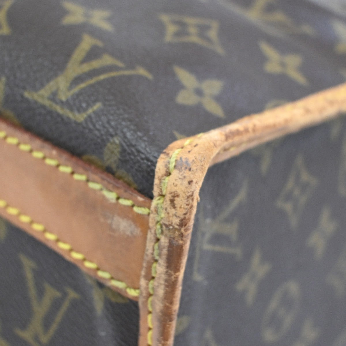 LOUIS VUITTON Sac Chassour 40 Travel Hand Bag Monogram Leather BN M41924 81CA888
