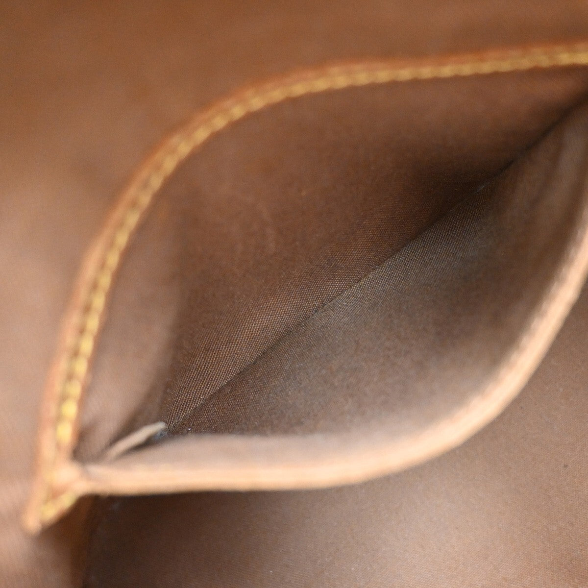 LOUIS VUITTON LV Logo Alma Hand Bag Monogram Leather Brown U.S.A. SD0995 61EE209