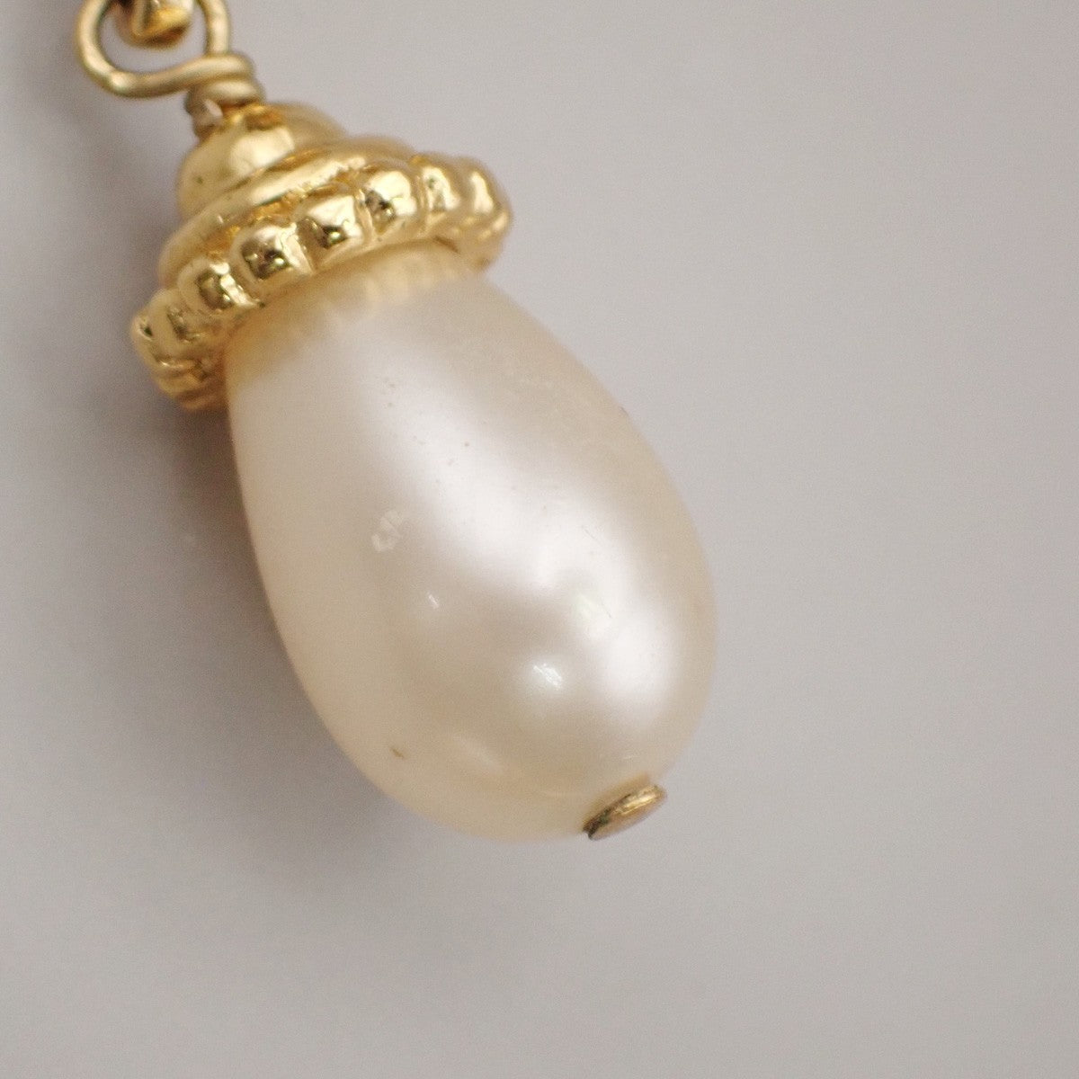 CHANEL CC Logo Immitation Pearl Earrings 96A Clip-On Gold WE France VE 70MA474
