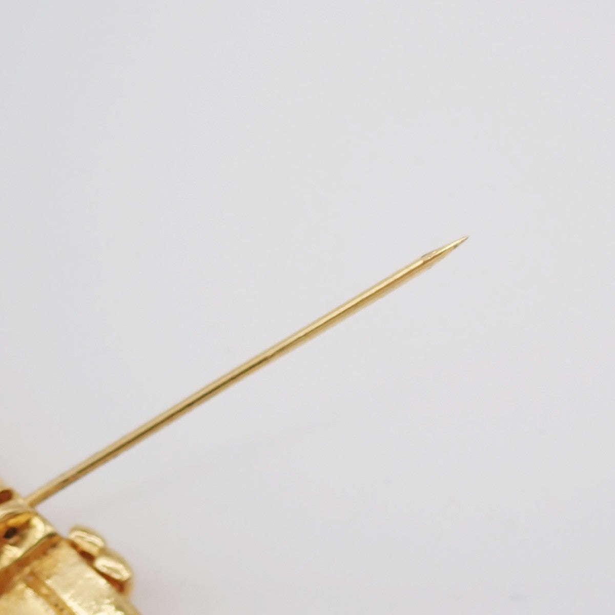 CHANEL CC Logo Square Pin Brooch 29 Gold France Vintage 82RL960