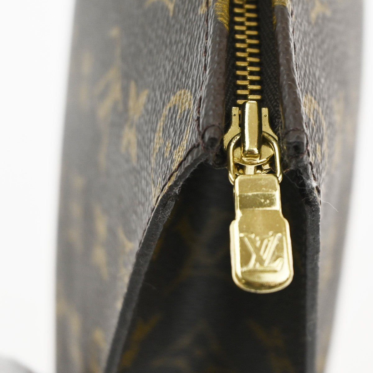LOUIS VUITTON Poche Toilette 26 Clutch Pouch Bag Monogram Leather M47542 04MA321