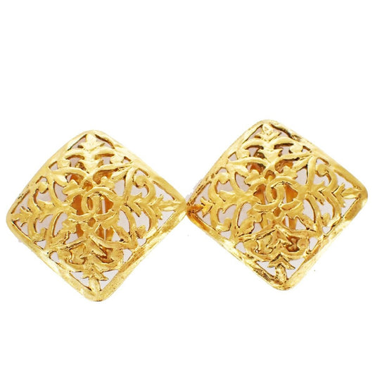CHANEL CC Logo Diamond Shaped Button Earrings Clip-On Gold Accessory 89RJ702