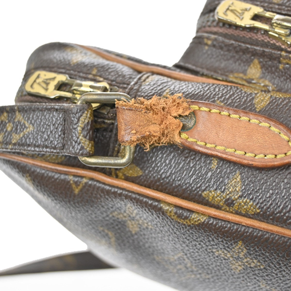 LOUIS VUITTON Amazon Crossbody Shoulder Bag Monogram Leather BN M45236 68DA072