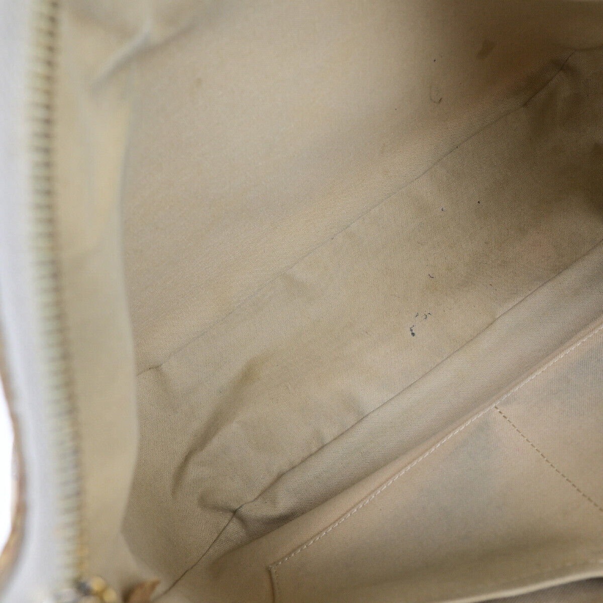 LOUIS VUITTON Siracusa MM Shoulder Bag Damier Azur Leather White N41112 37YG611