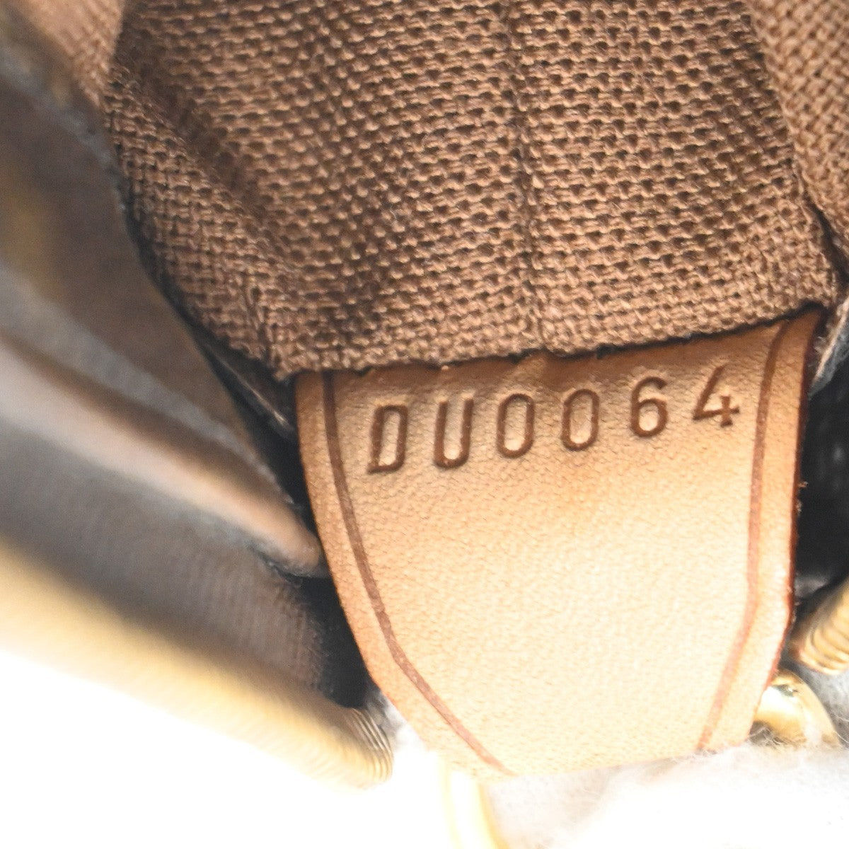 LOUIS VUITTON Cabas Mezzo Shoulder Bag Monogram Leather Brown M51151 97TA323