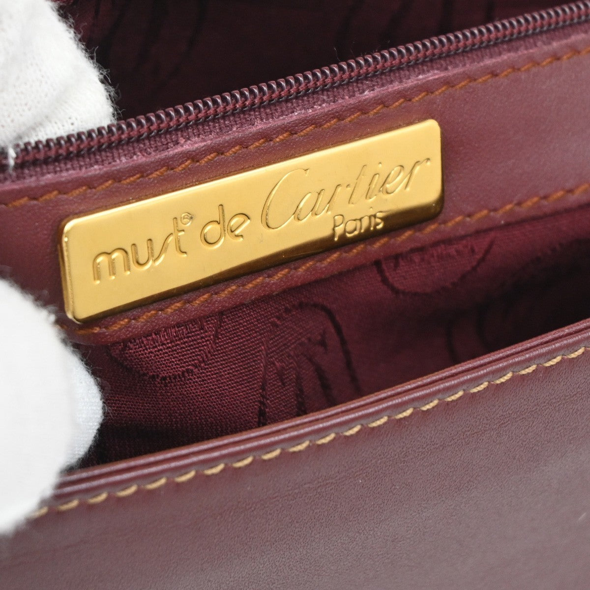 MUST DE CARTIER 2C Logo Clutch Hand Bag Leather Red GHW Italy 09KB640