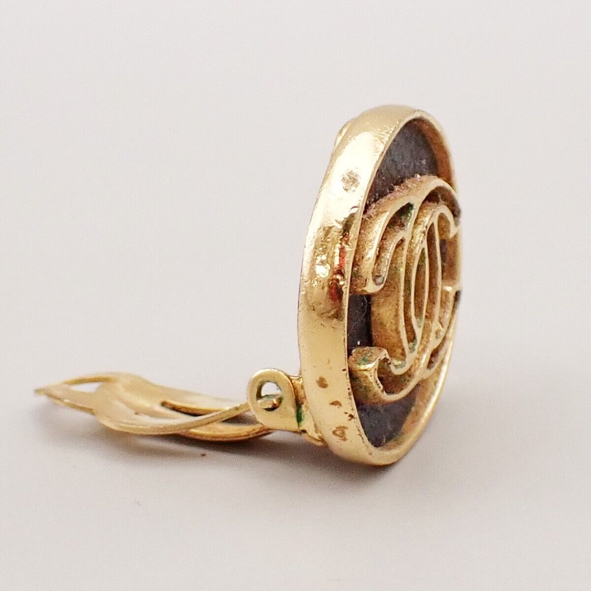 CHANEL CC Logo Round Button Earrings 03P Clip-On Gold BK Only One Side 01YG730