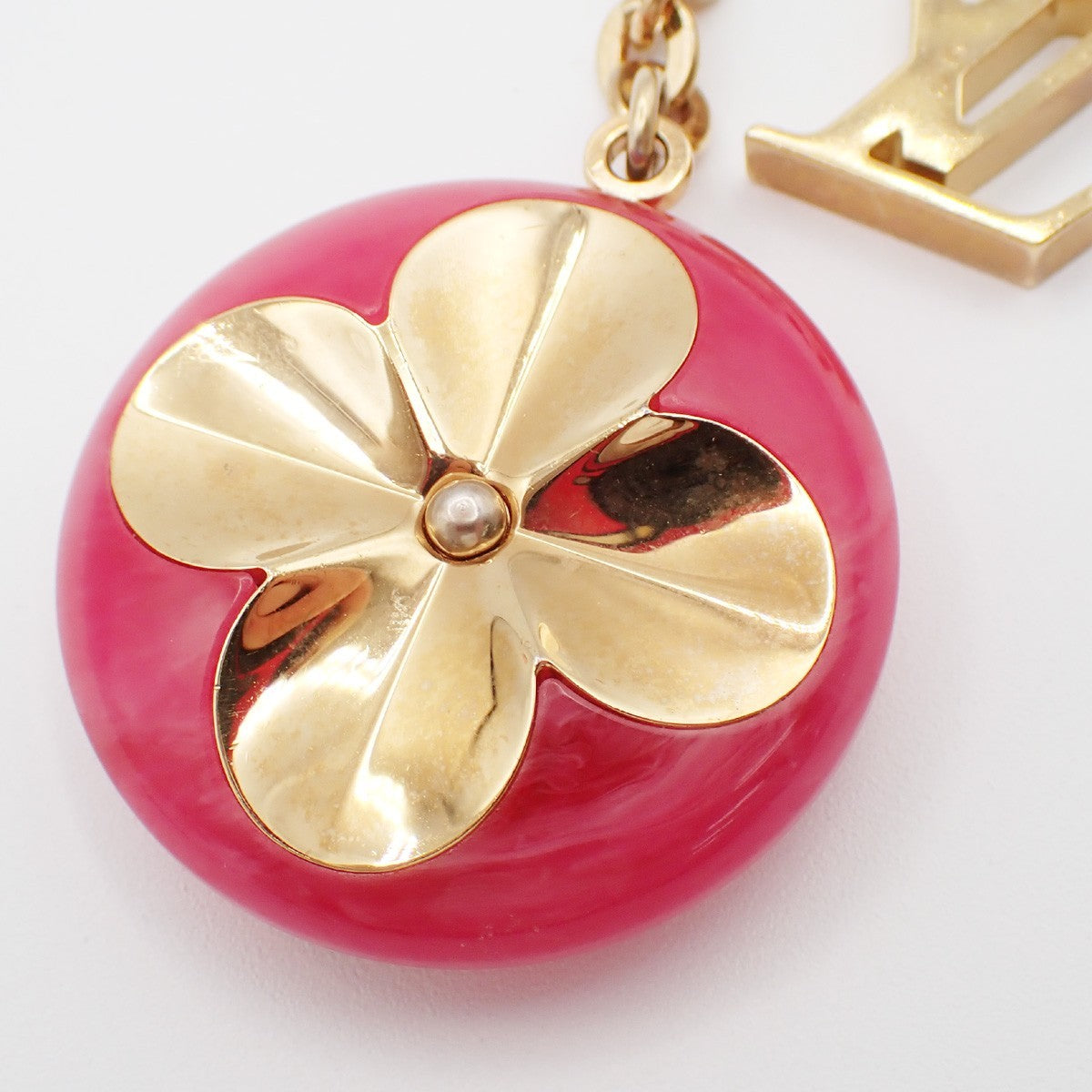 LOUIS VUITTON Hollow Flower Key Chain Gold-Plated Color Stone PK M66975 62EG068