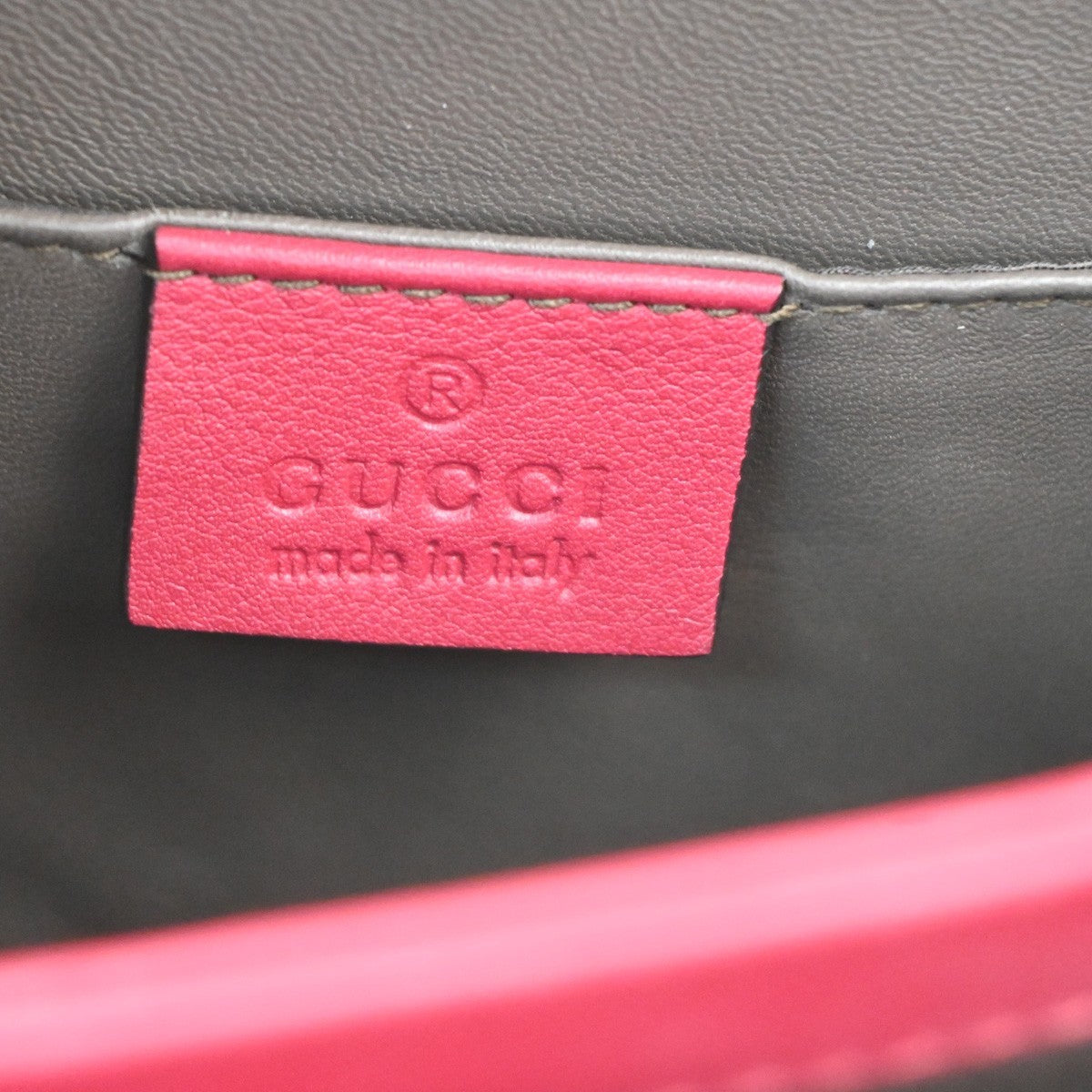 GUCCI Interlocking G Mini Chain Shoulder Bag patent Leather Pink SHW 71TA665