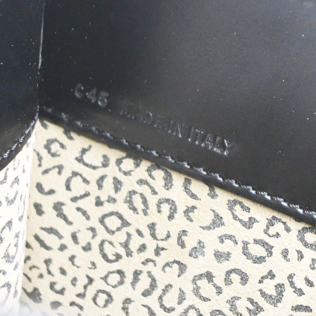 CARTIER Logo Panther Shoulder Hand Bag Leather Black GHW Made In Italy 34KP211