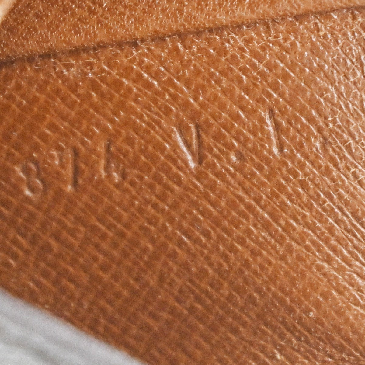 LOUIS VUITTON Mini Saint Cloud Shoulder Bag Monogram Leather BN M51244 32MA504