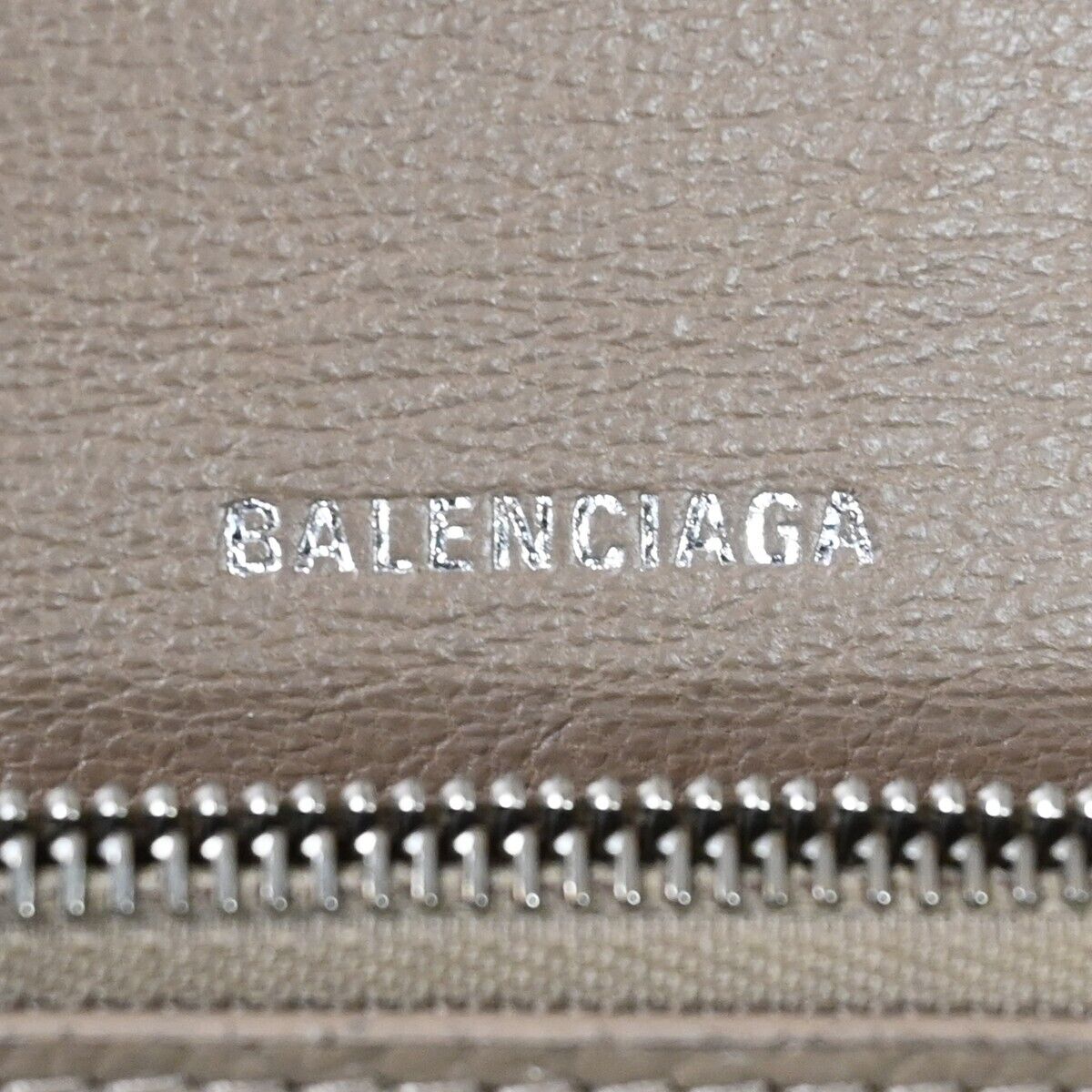 BALENCIAGA Long Bifold Cash Slim Money Wallet Purse Leather Beige Italy 30HB224