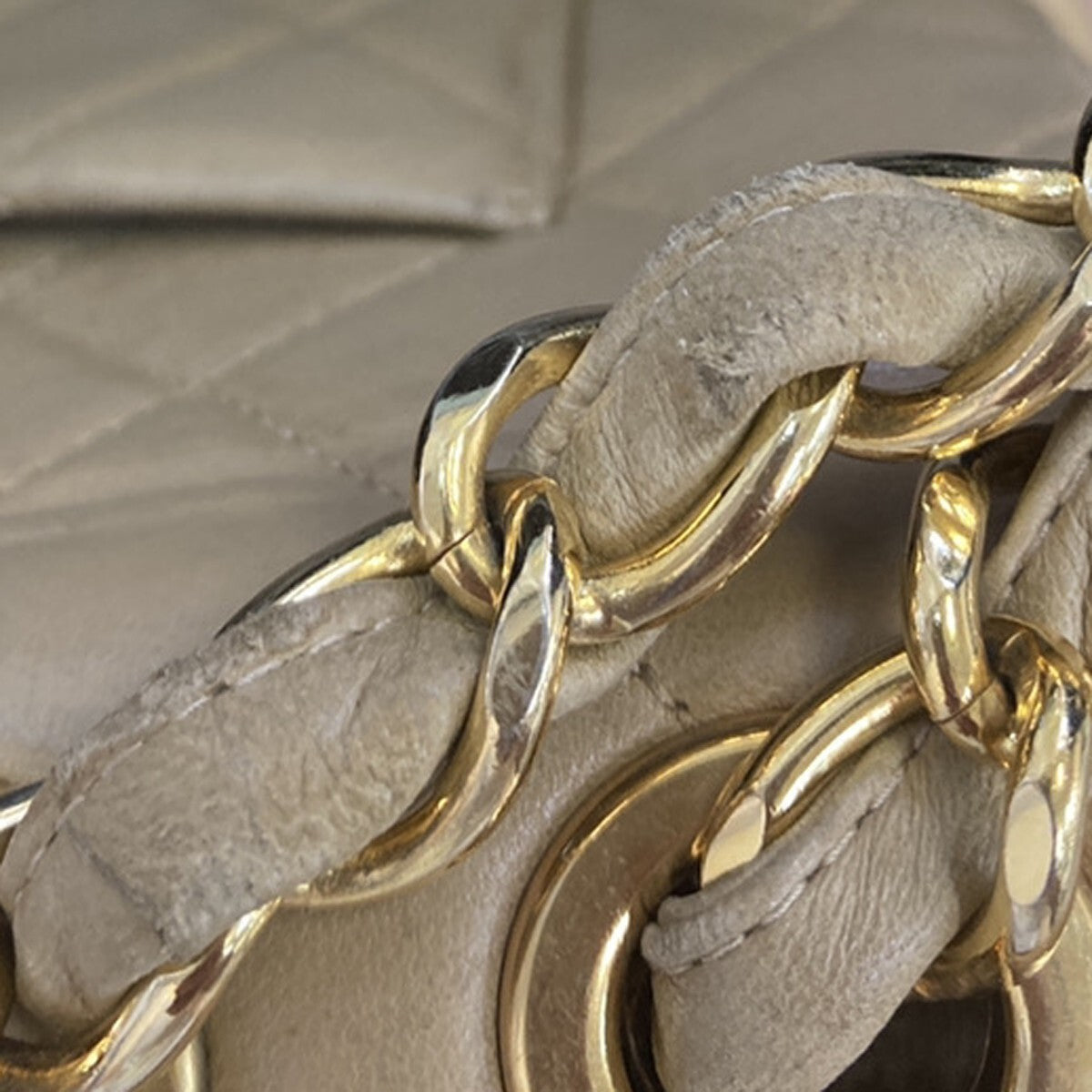 CHANEL CC Matelasse 30 Chain Shoulder Bag Leather Beige GHW Vintage 309RK218