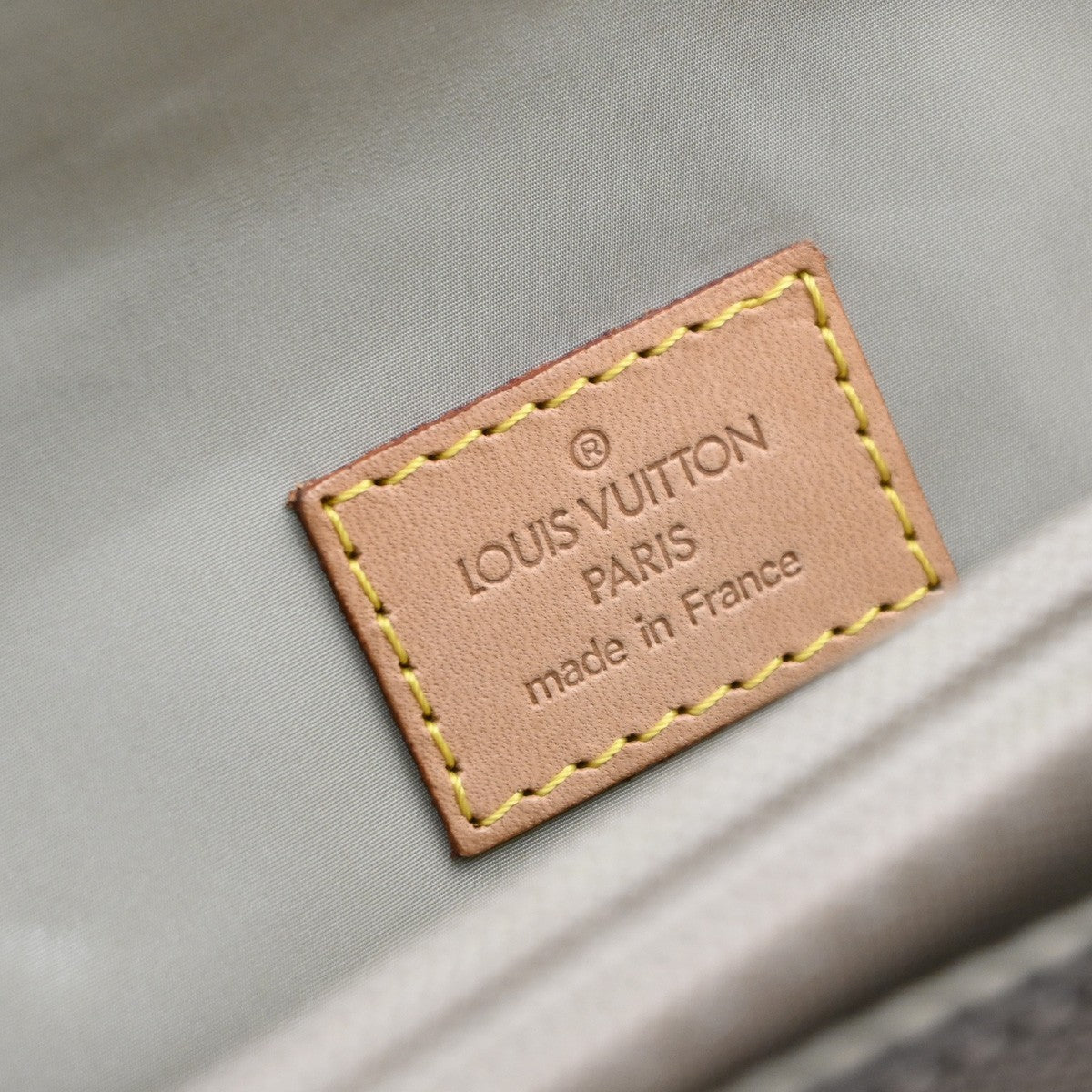 LOUIS VUITTON Damier Geant Messager Shoulder Bag Canvas Leather M93030 16KP318