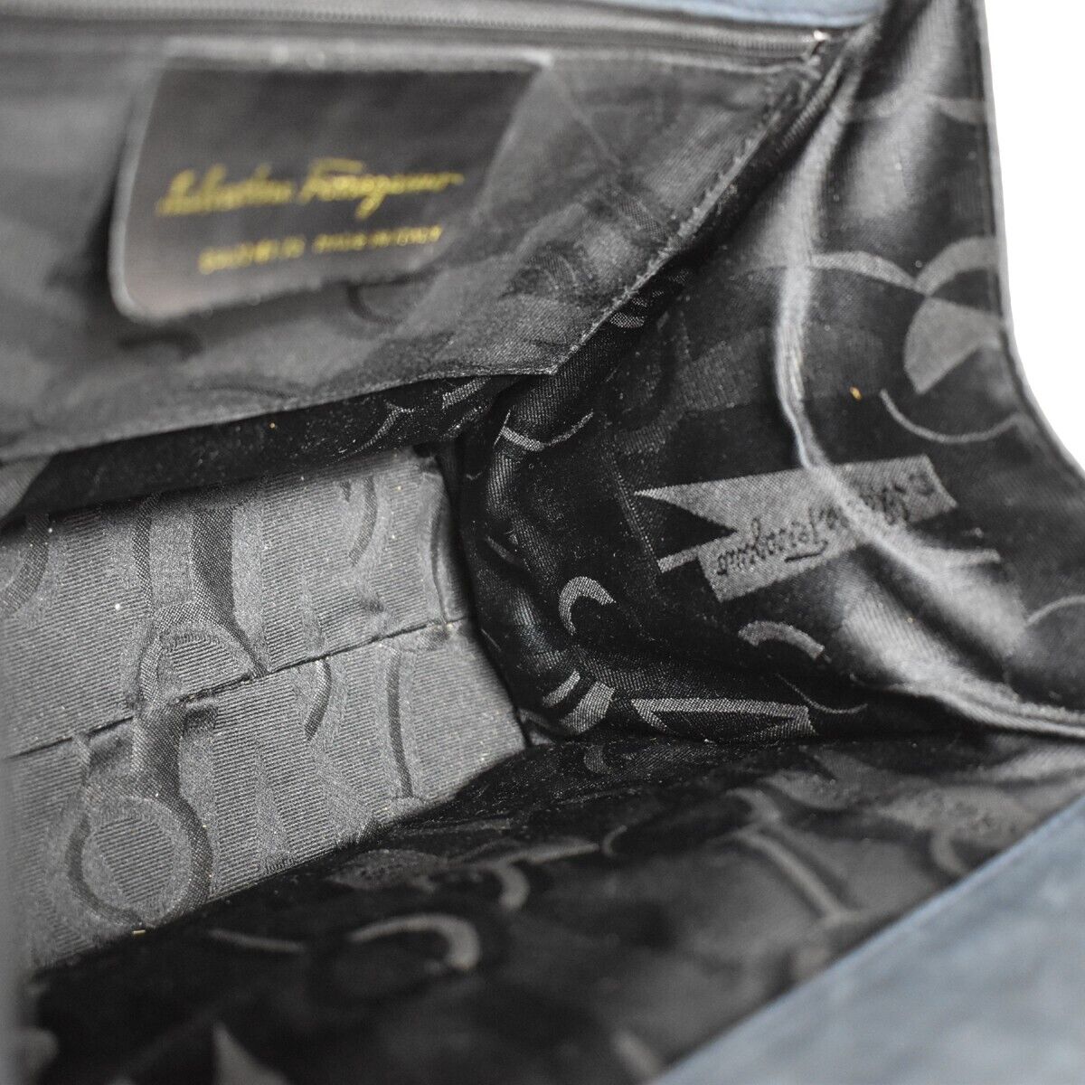 SALVATORE FERRAGAMO Vara Hand Bag Suede Leather Navy Blue Gold Italy 69ED289