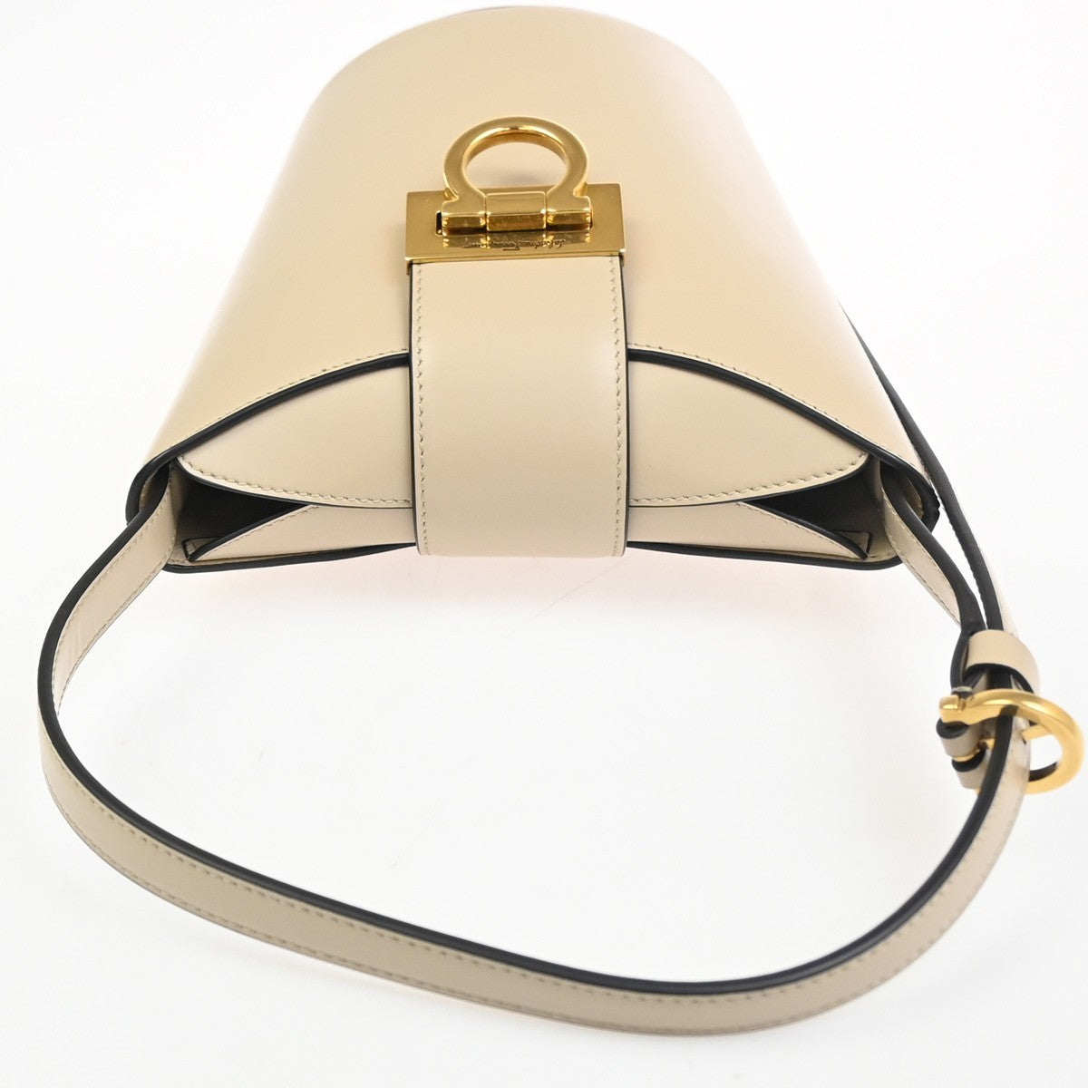Salvatore Ferragamo Logo Gancini Shoulder Hand Bag Leather Beige Italy 19RL934
