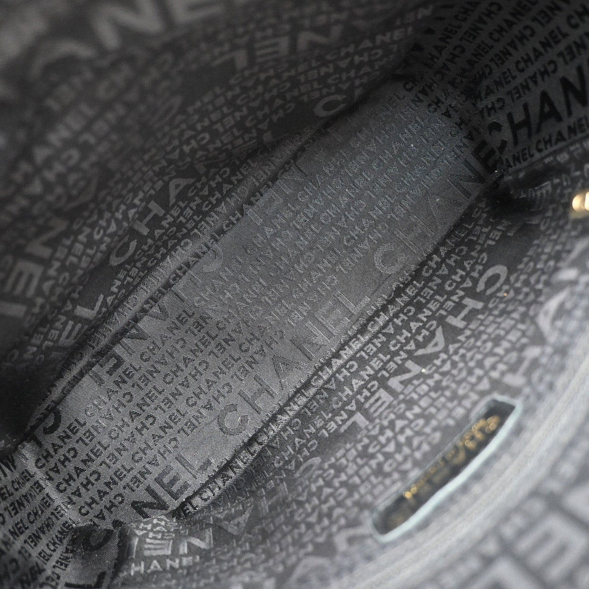 CHANEL CC Logo Chocolate Bar Shoulder Tote Bag Leather Black France 686RP167