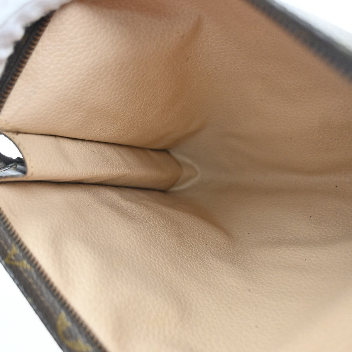 LOUIS VUITTON Poche Toilette 26 Clutch Pouch Bag Monogram Leather M47542 05KC436