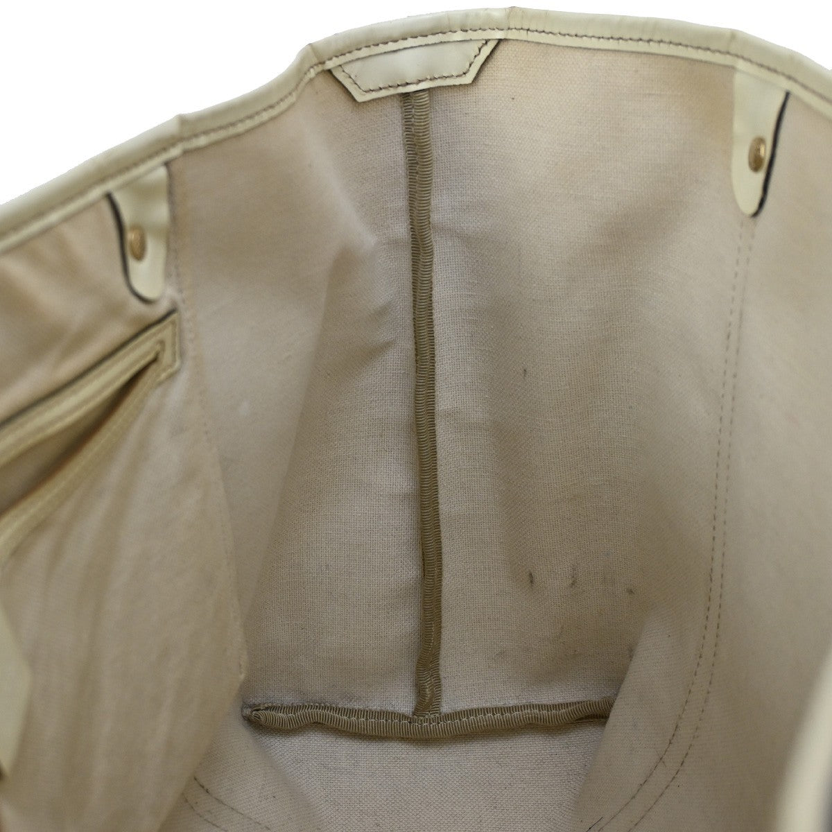 GUCCI GG Pattern Shoulder Hand Bag Supreme Patent Leather White Brown 66CA482