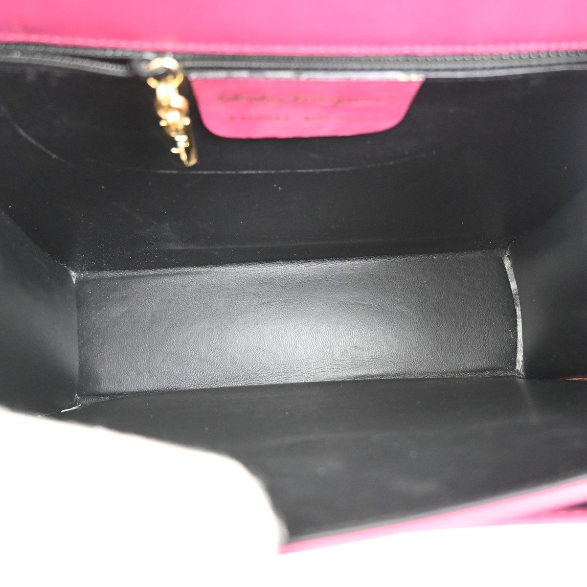 SALVATORE FERRAGAMO Crossbody Shoulder Bag Leather GHW Pink Italy 63ZA114