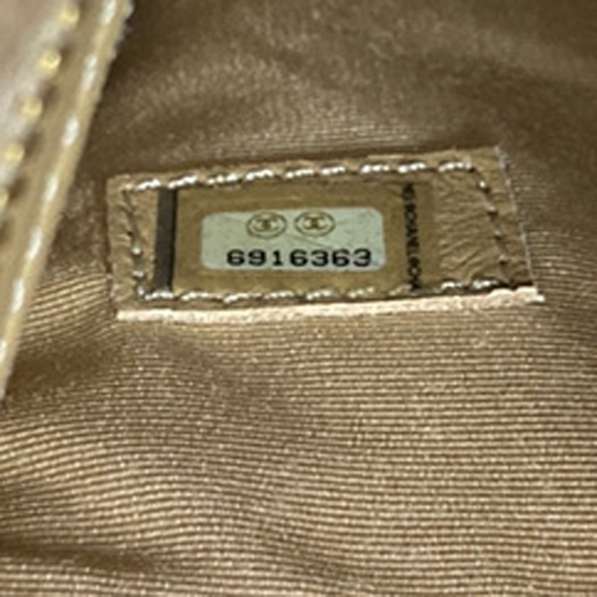 CHANEL Medallion Matelasse Shoulder Bag Grained Calfskin Leather Beige 307RP029