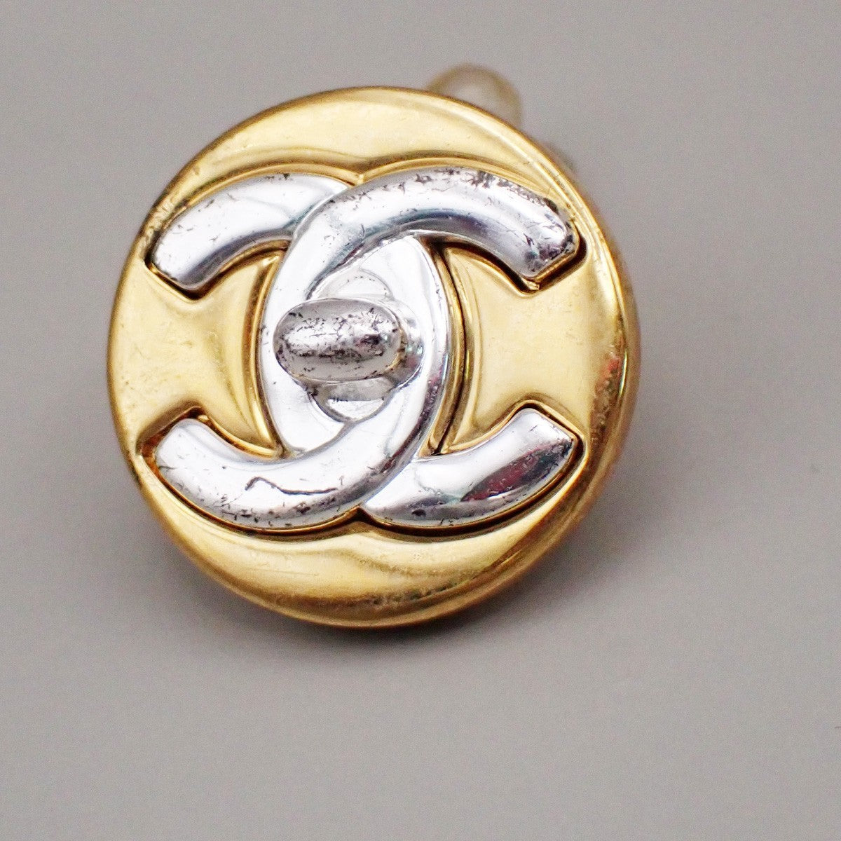 CHANEL CC Logo Button Round Earrings 97A Clip-On GHW  SHW Vintage 83RL334
