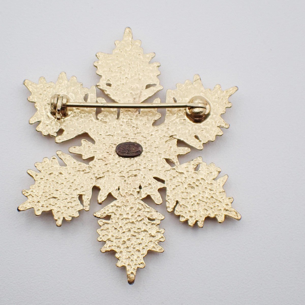 CHANEL CC Logo Bijou Snowflake Brooch 01A Gold France Vintage 30RL405