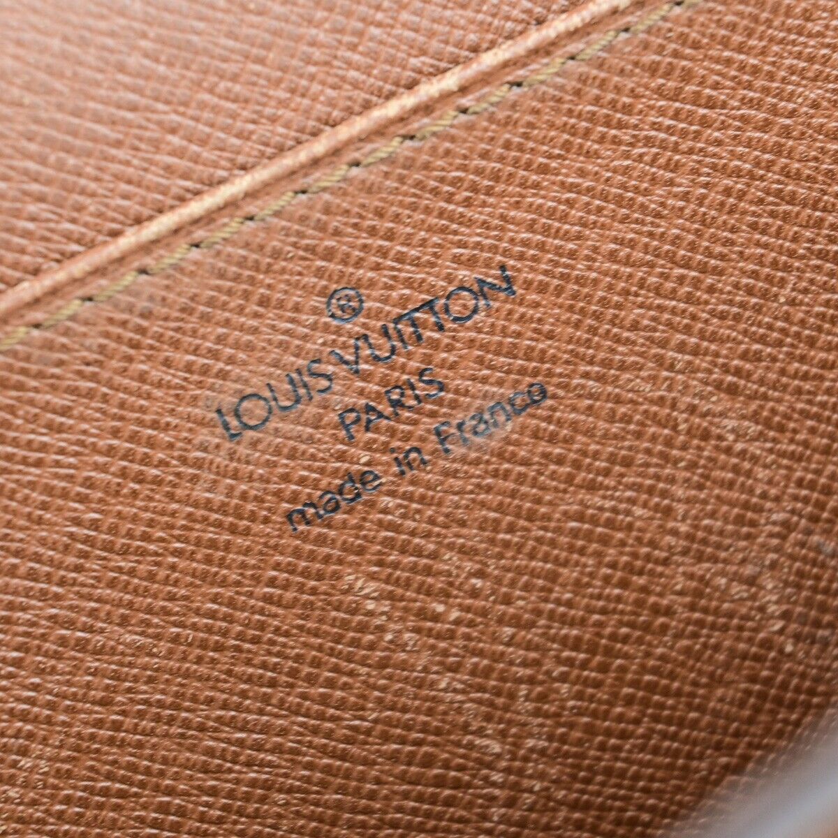 LOUIS VUITTON Serviette Conseiller Hand Bag Monogram Leather BN M53331 38EC958