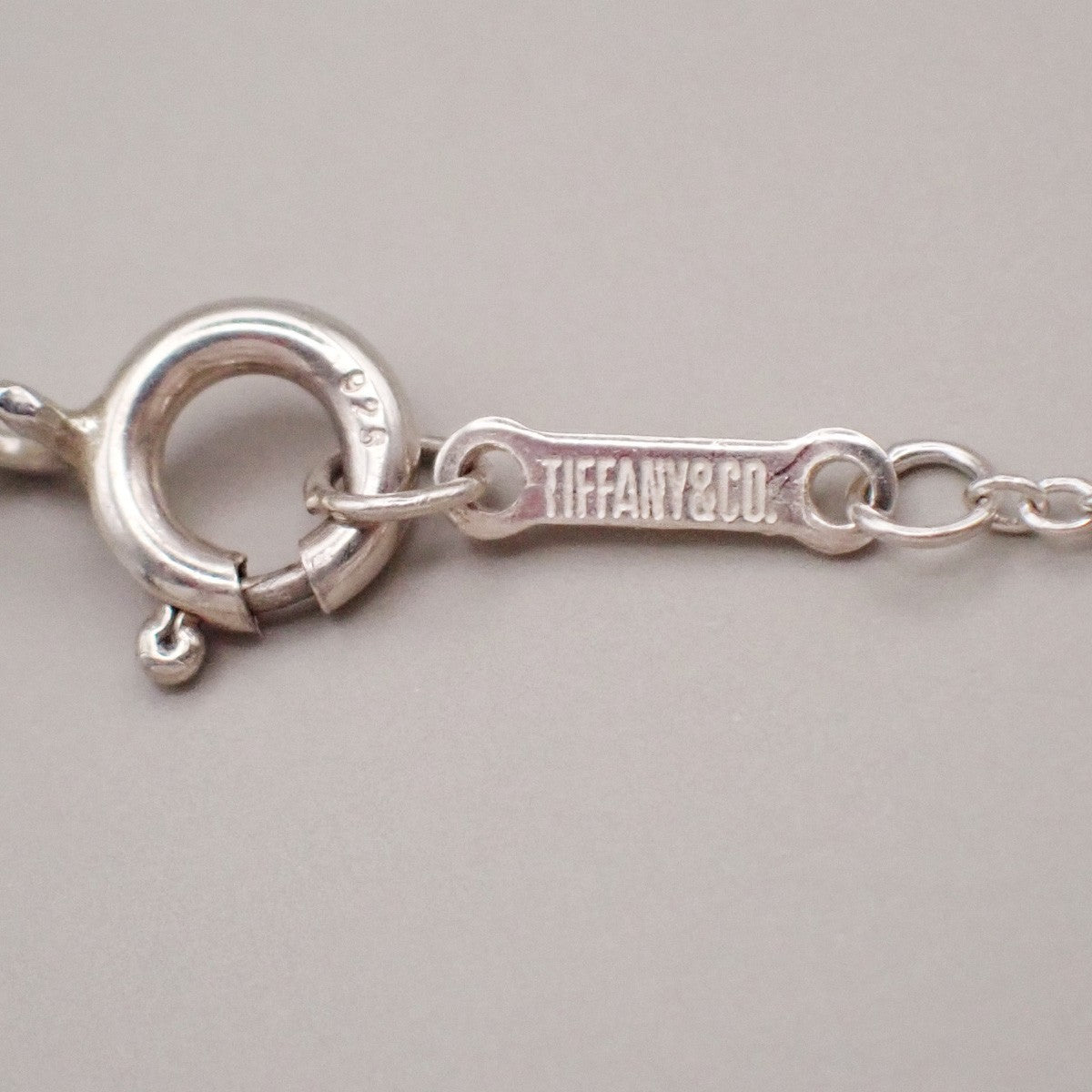 Tiffany & Co. Logo Tear Drop Chain Necklace Pendant Ag 925 Silver 09YH713