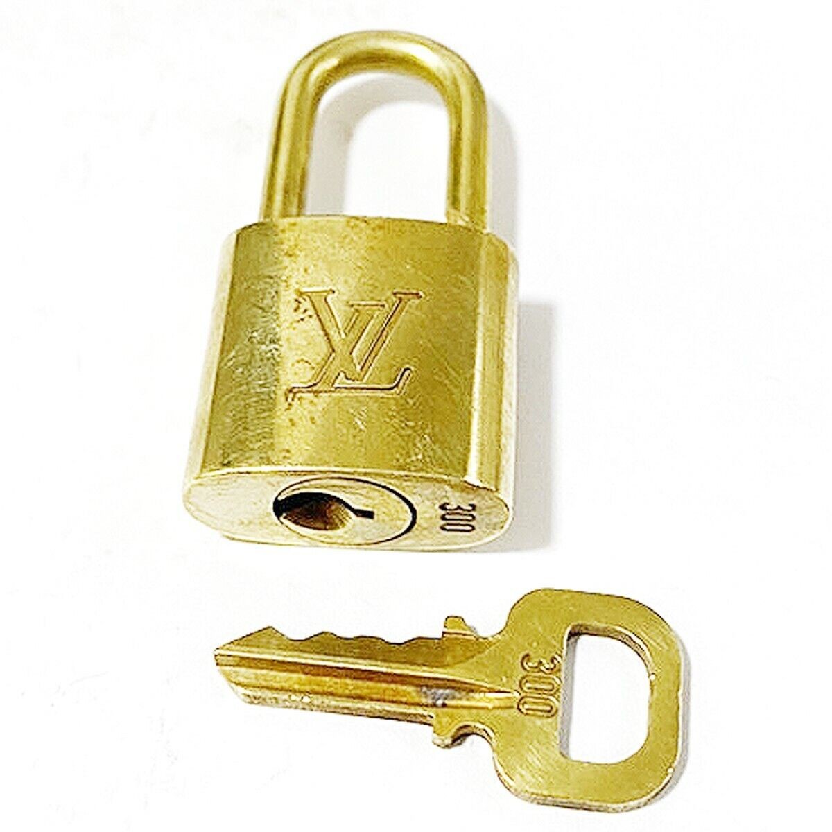 LOUIS VUITTON LV 10 SET PADLOCK KEY BAG CHARM CADENA GOLD-PLATED FRANCE 35MT008