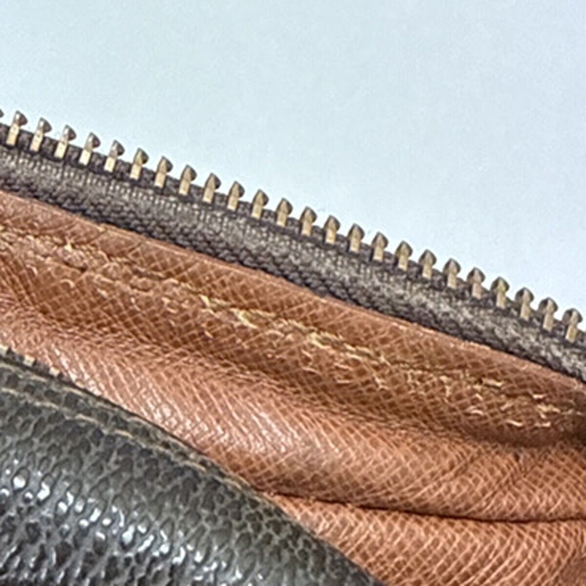 LOUIS VUITTON Compiegne 23 Clutch Hand Bag Monogram Leather Brown M51847 01FB194