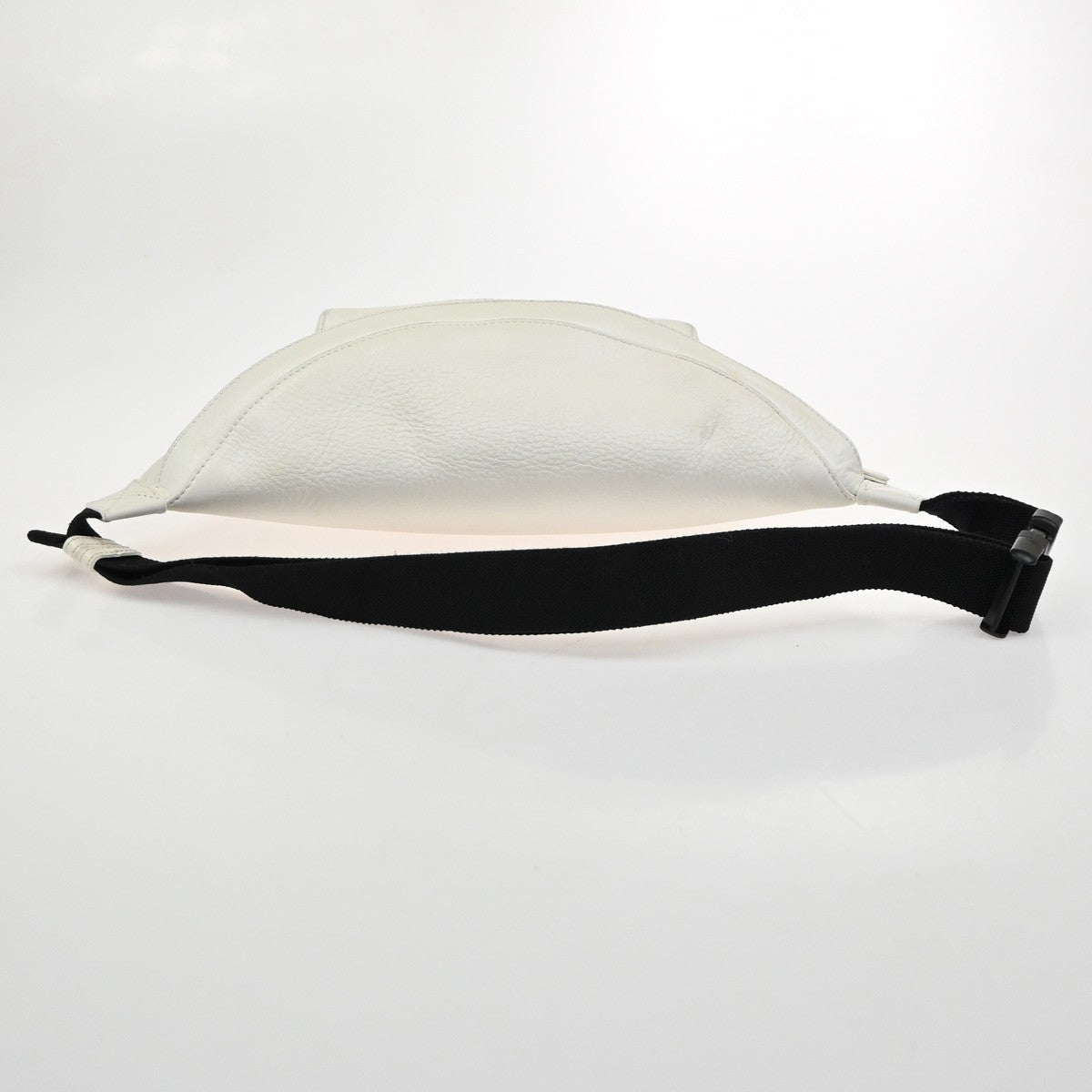 BALENCIAGA Logo Everyday Belt Body Bag Leather White Black SHW Italy 87KC637