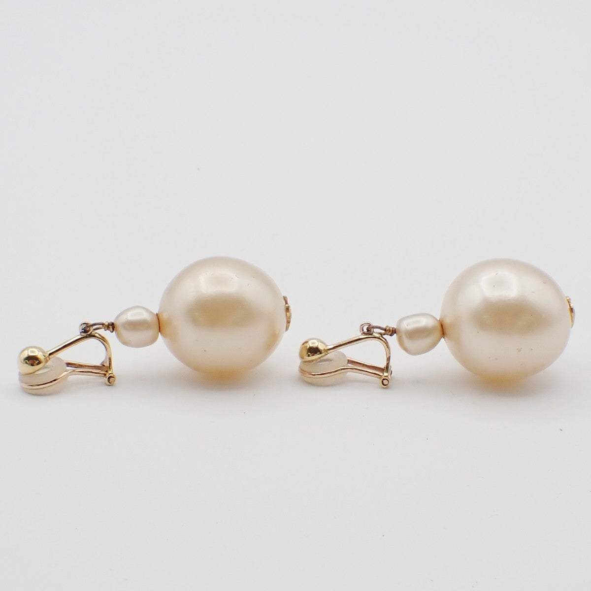 CHANEL CC Logo Imitation Pearl Dangle Drop Earrings Clip-On White GHW 36RF369