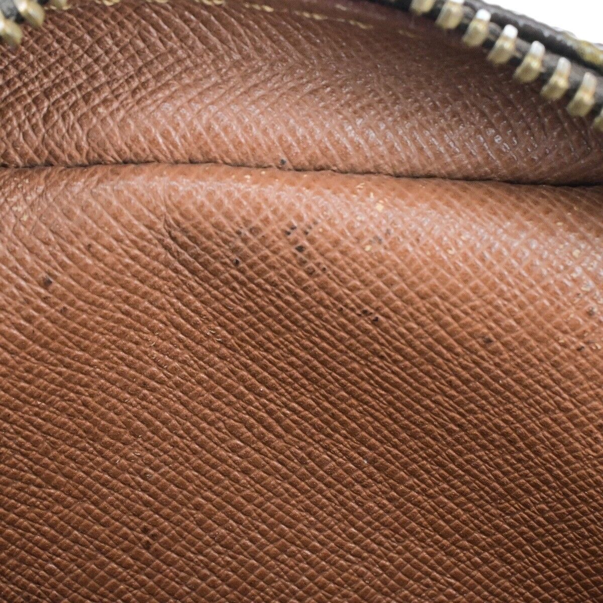 LOUIS VUITTON Amazon Crossbody Shoulder Bag Monogram Leather BN M45236 69SJ578