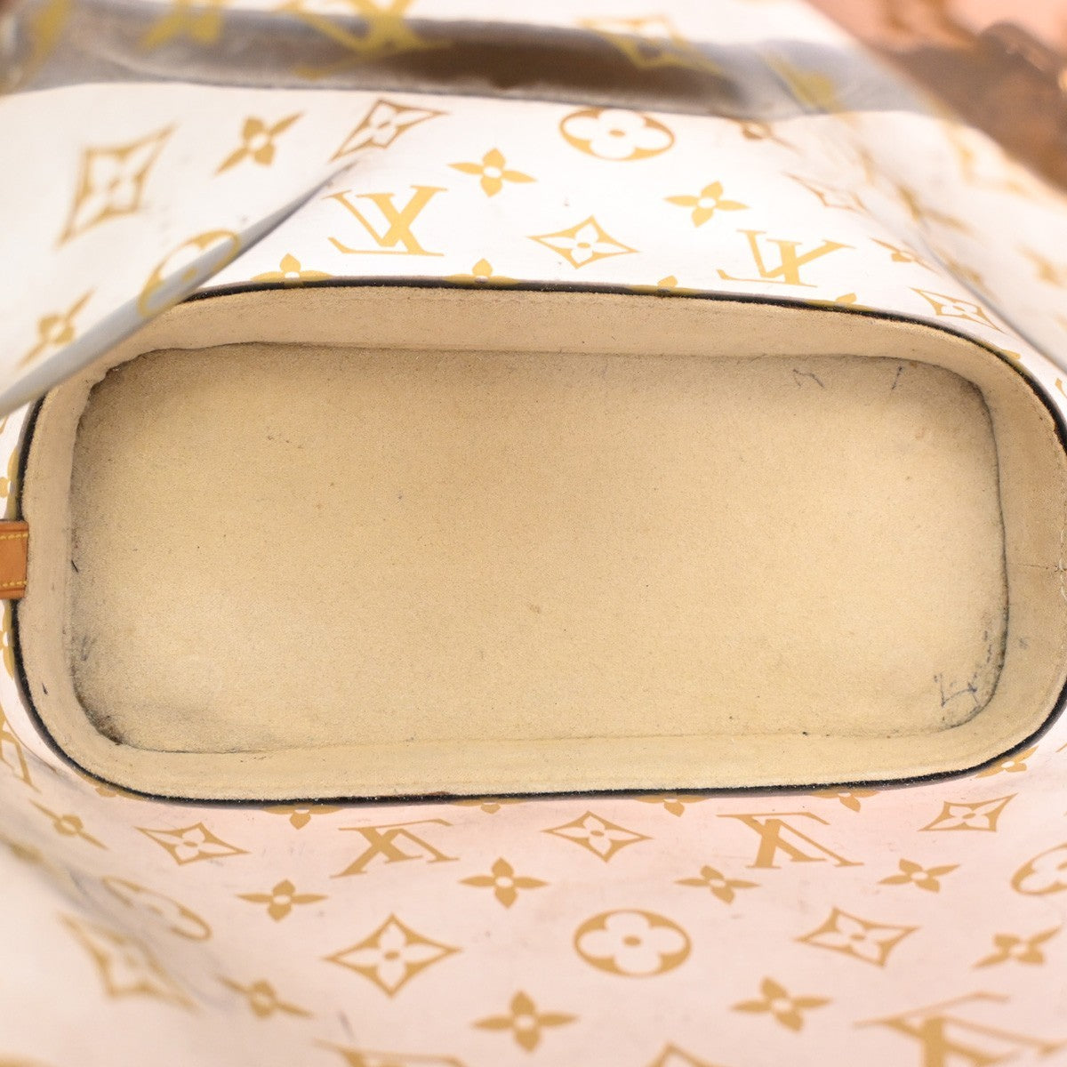 LOUIS VUITTON Cabas Ambre PM Chain Shoulder Bag Monogram Vinyl BN M92502 72KP041