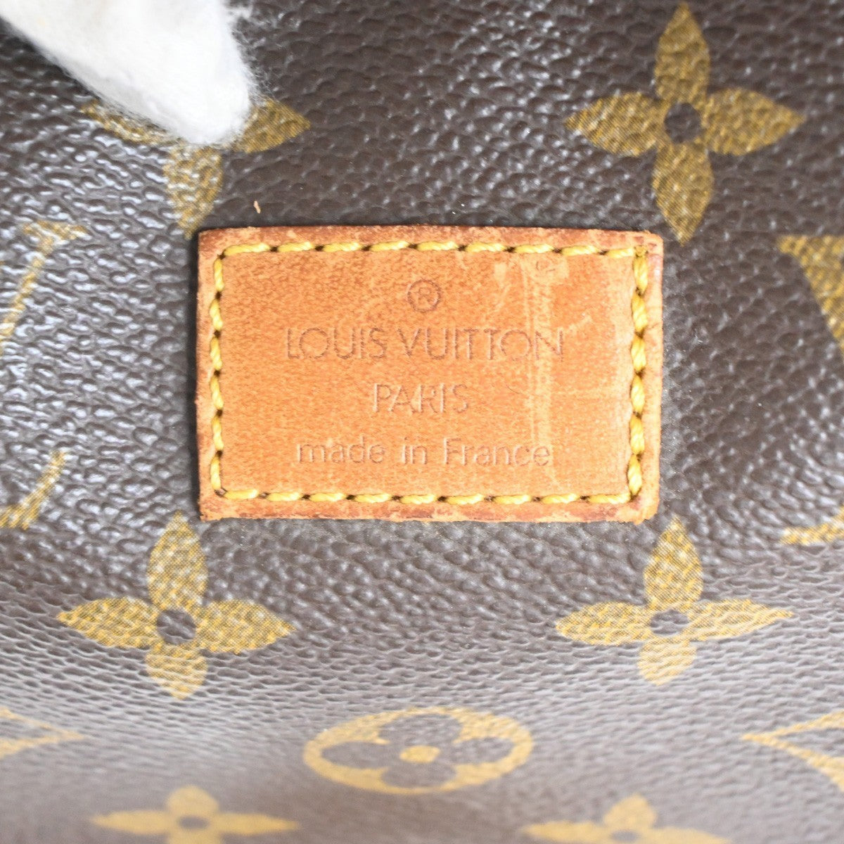 LOUIS VUITTON Saumur 35 Shoulder Bag Monogram Leather BN France M42254 85TA558