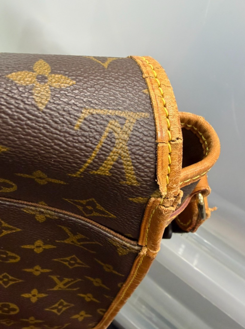 LOUIS VUITTON Gibeciere GM Shoulder Bag Monogram Leather Brown M42249 76YJ224
