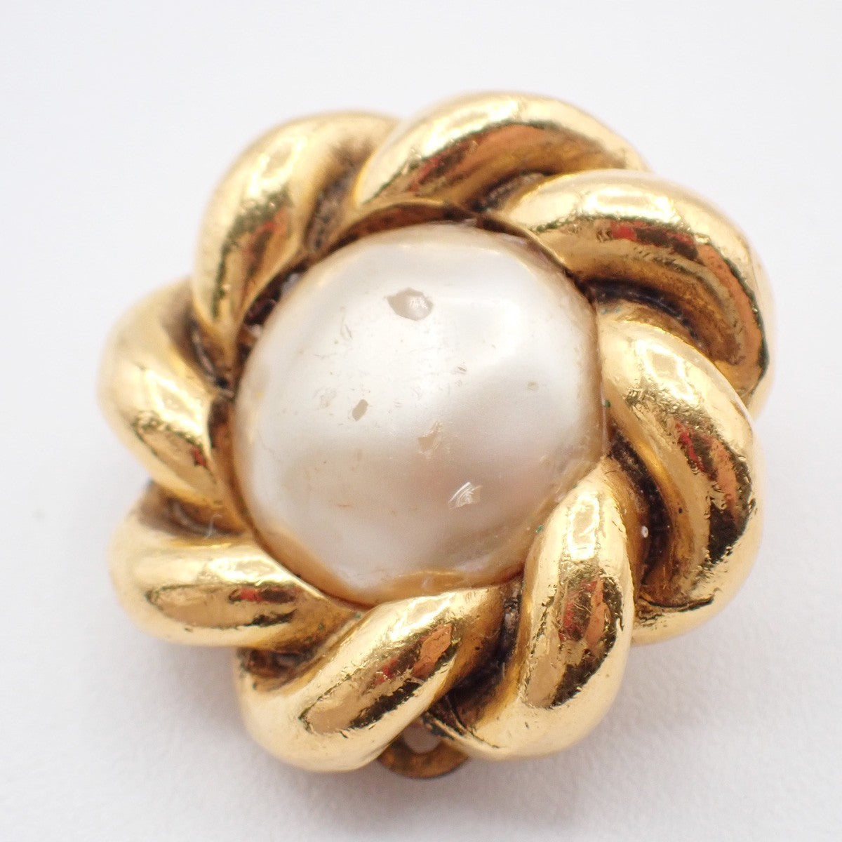 CHANEL Logo Imitation Pearl Button Earrings Clip-On Gold 67KP058