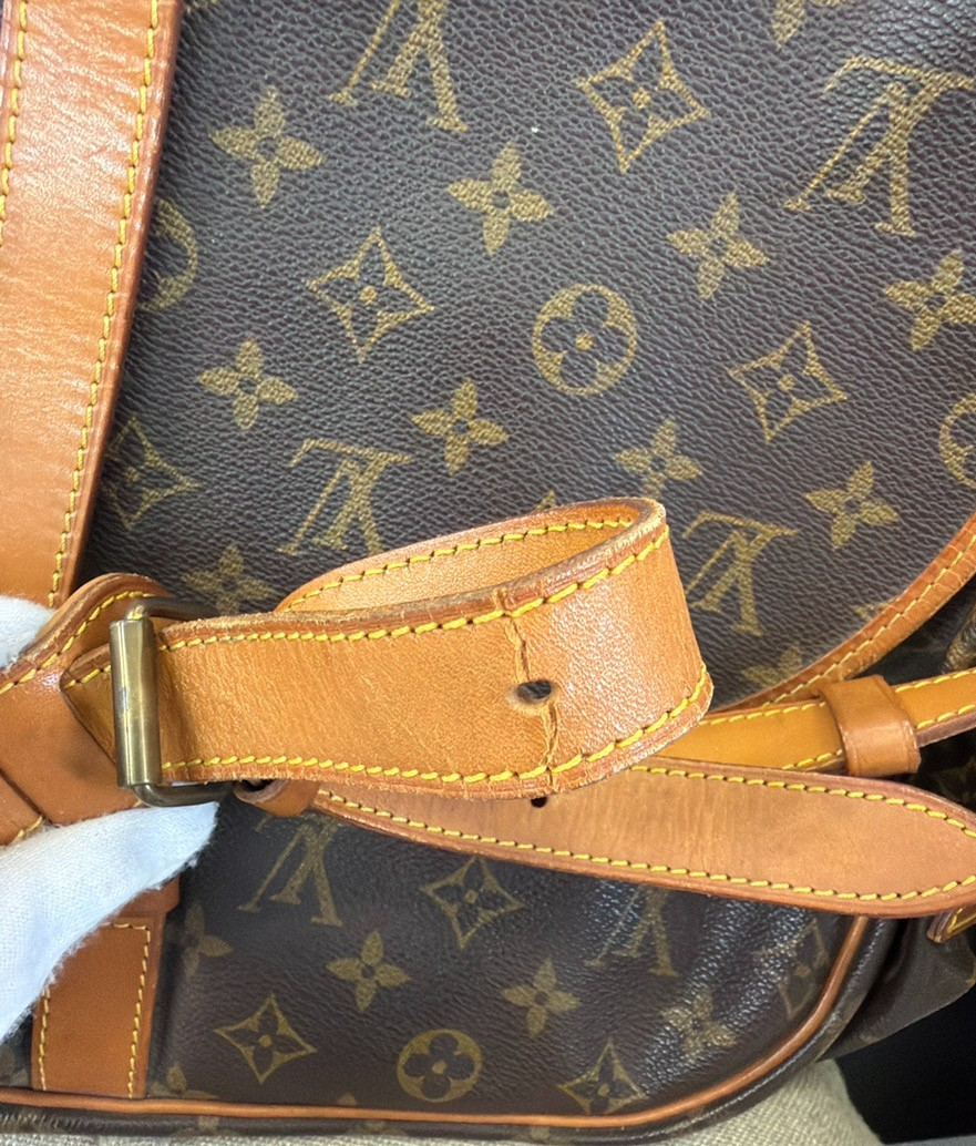 LOUIS VUITTON Saumur 35 Shoulder Bag Monogram Leather BN France M42254 79KC946