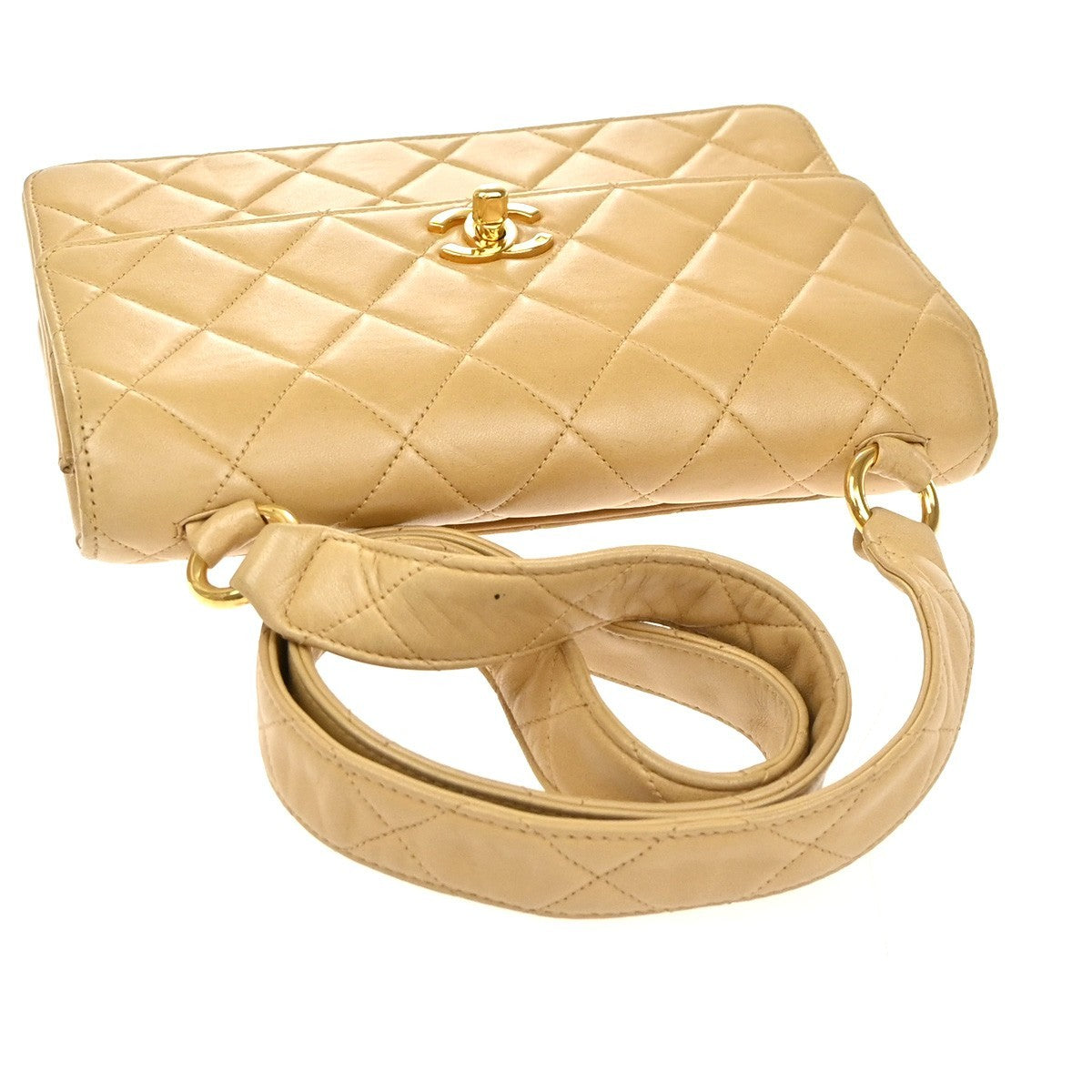 CHANEL Matelasse 22 Shoulder Bag Leather Beige Vintage 396RP180