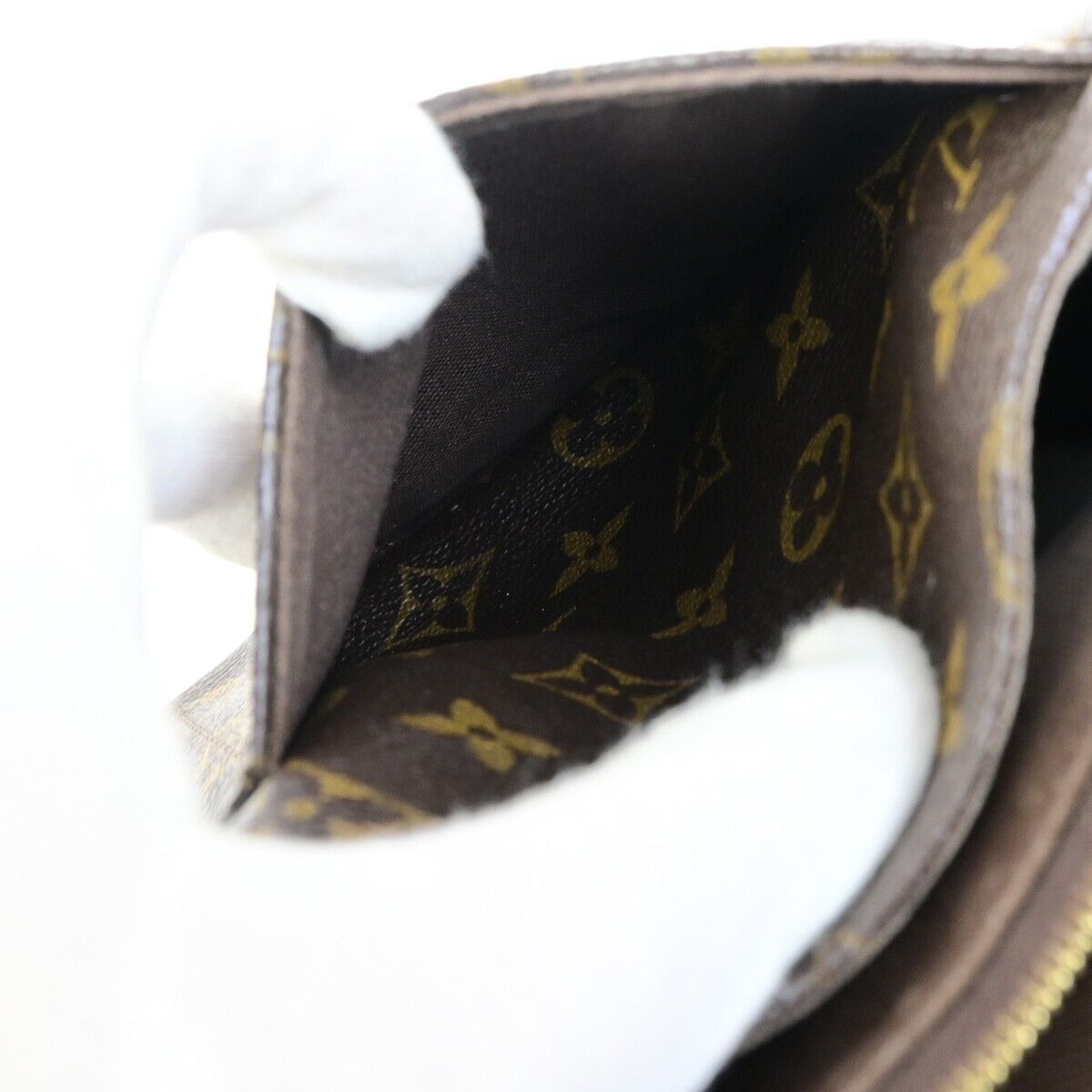LOUIS VUITTON Menilmontant PM Shoulder Bag Monogram Leather BN M40474 61EC884