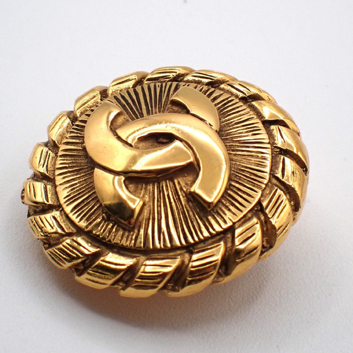 CHANEL CC Logo Round Button Earrings Clip-On Gold GHW France 80RL806