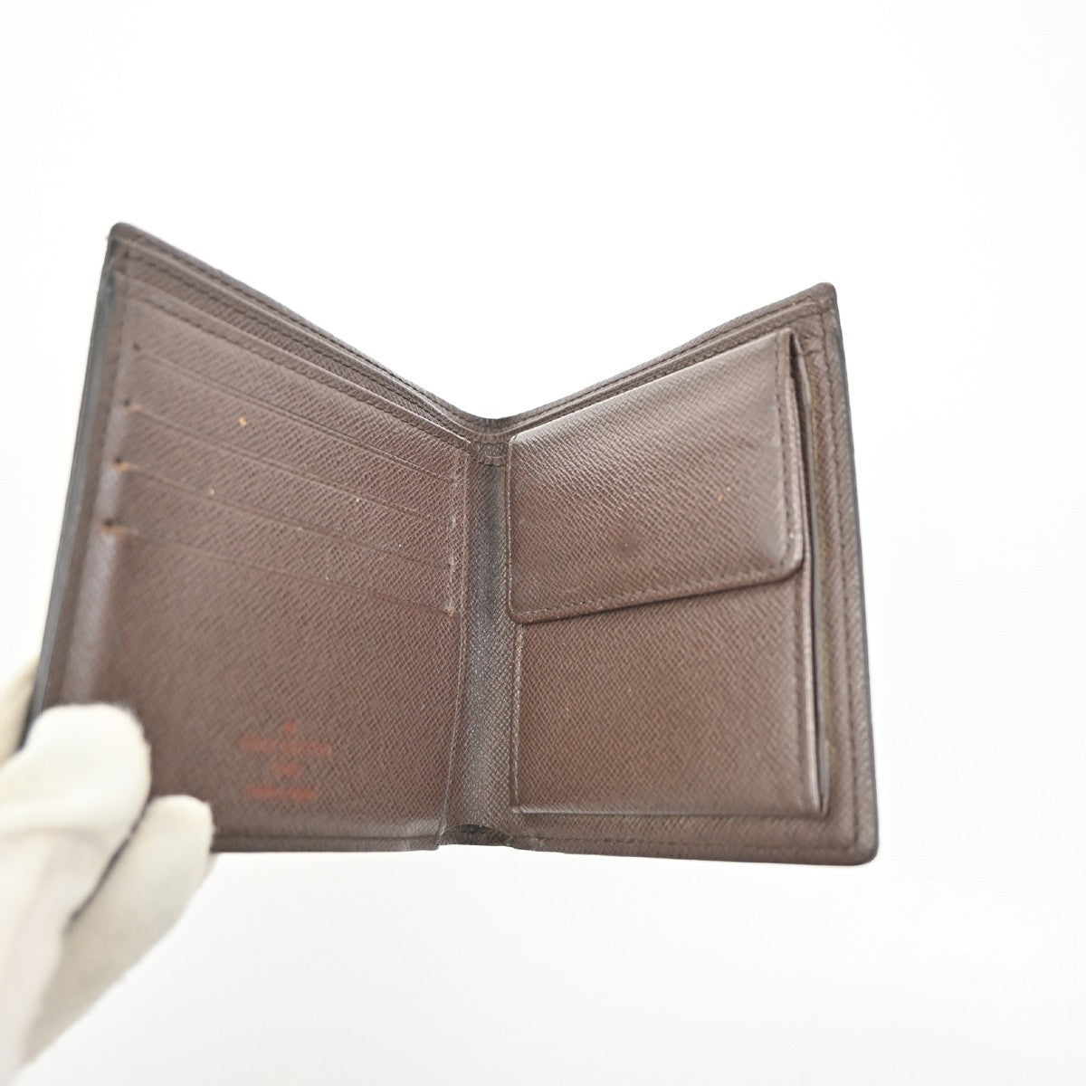 11.Live LOUIS VUITTON Portefeuille Marco Wallet Damier Leather N61675 66KC307